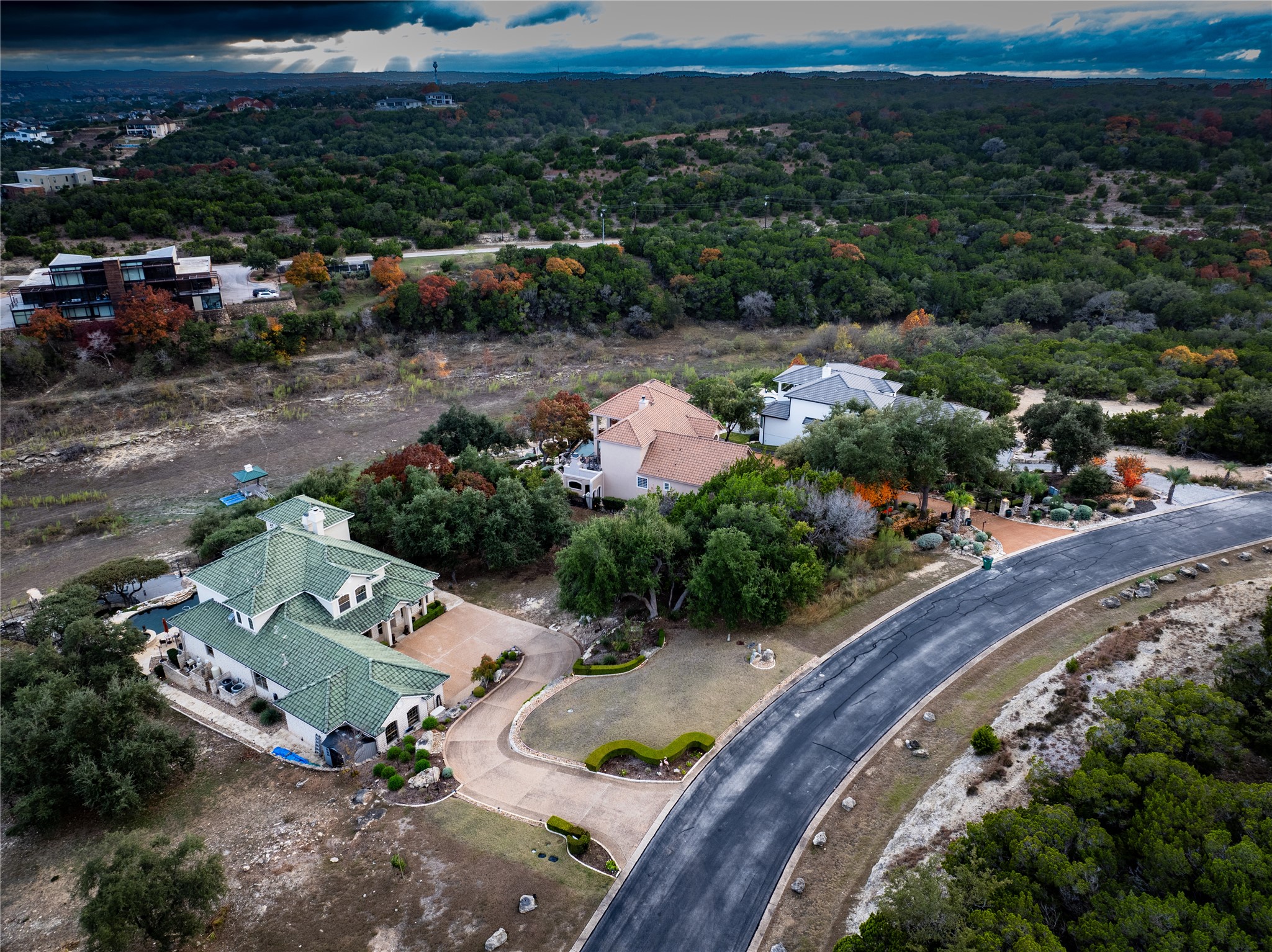 main property photo 27