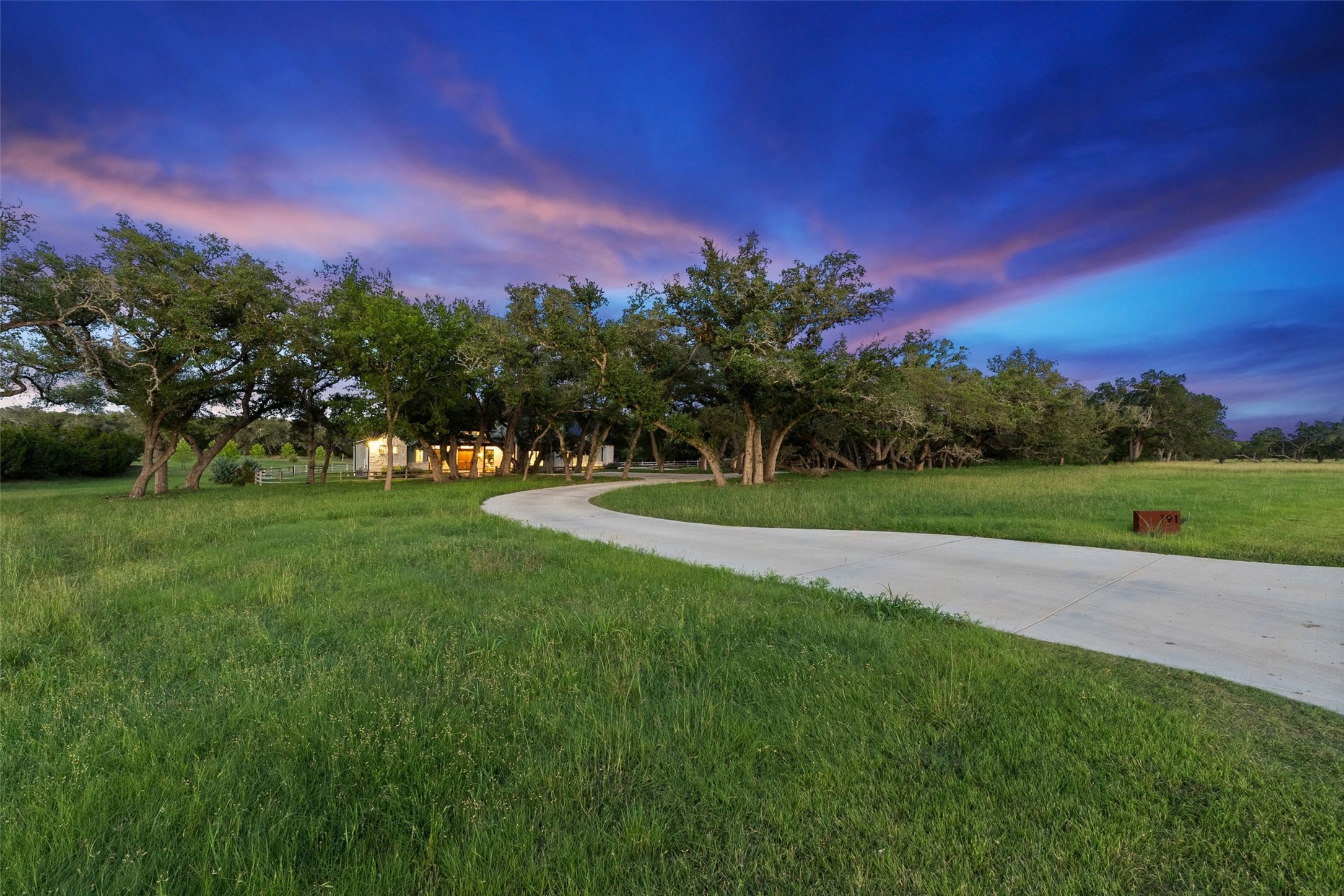 main property photo 33