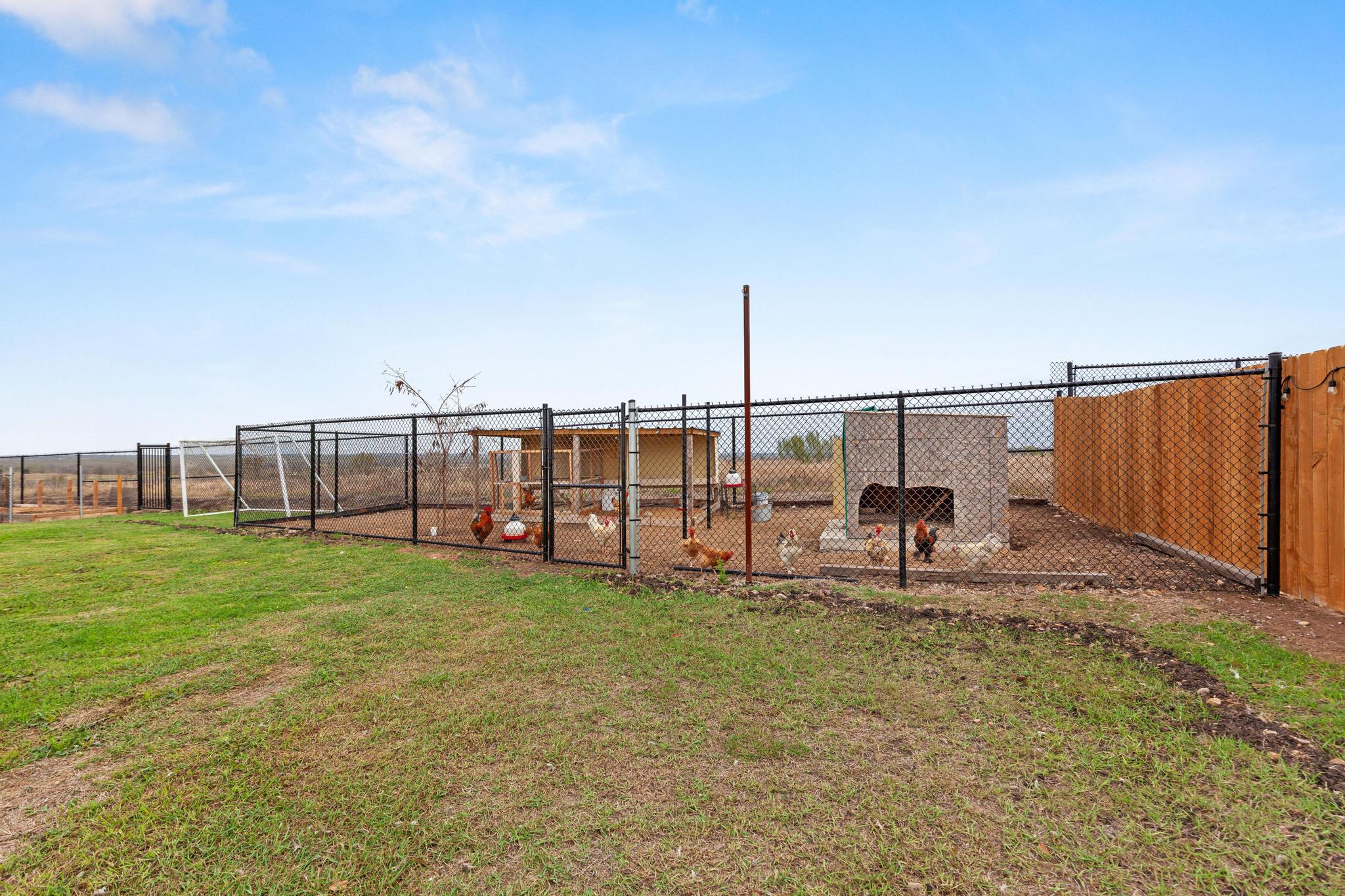 main property photo 32