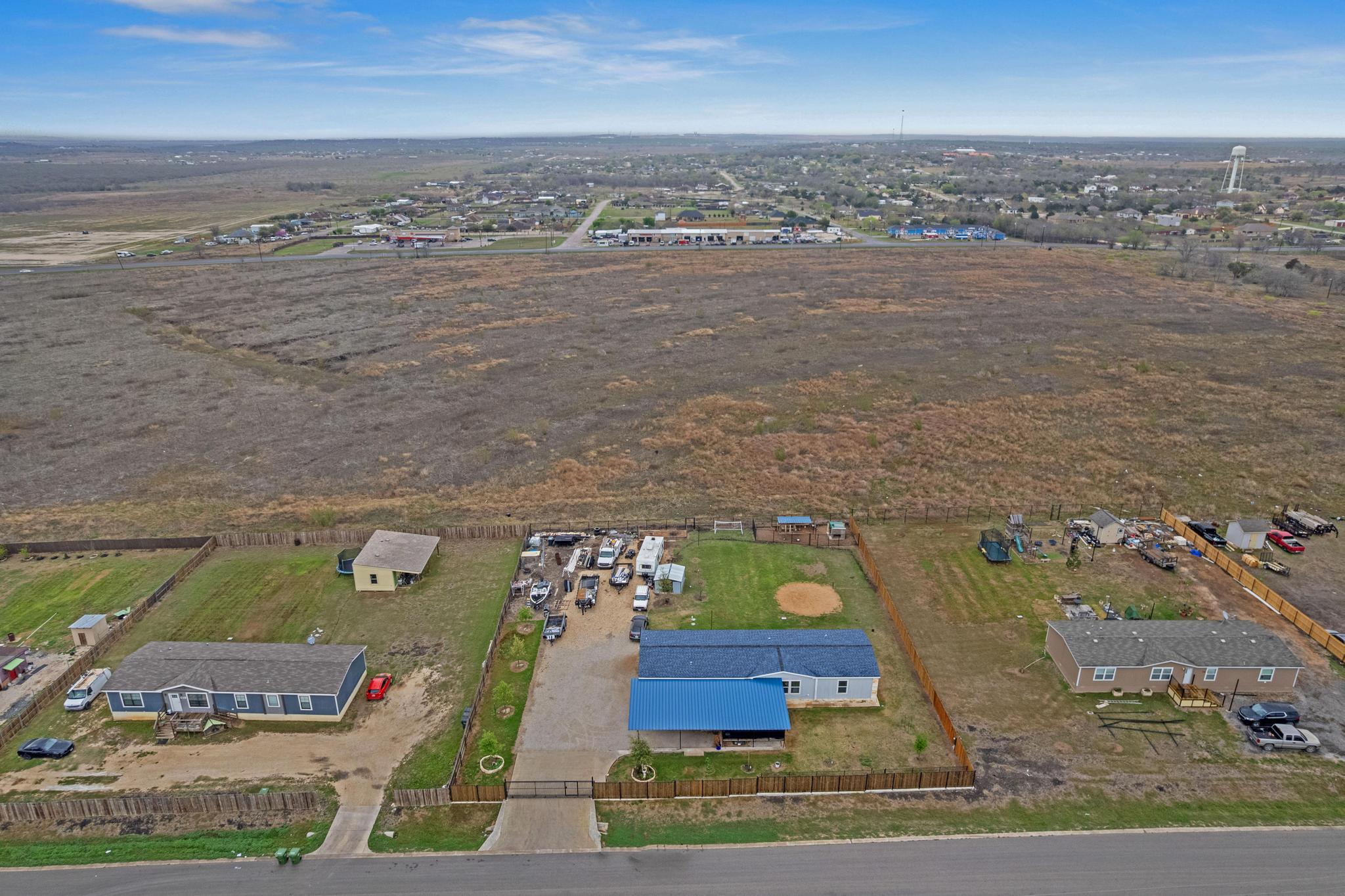 main property photo 39
