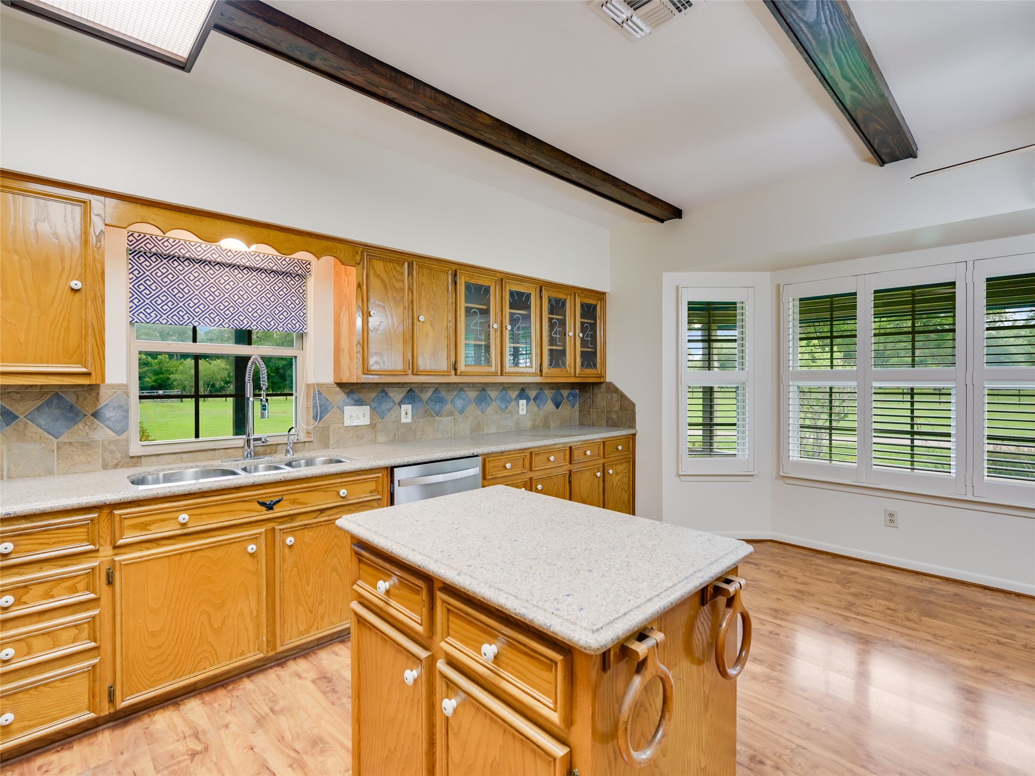 main property photo 14