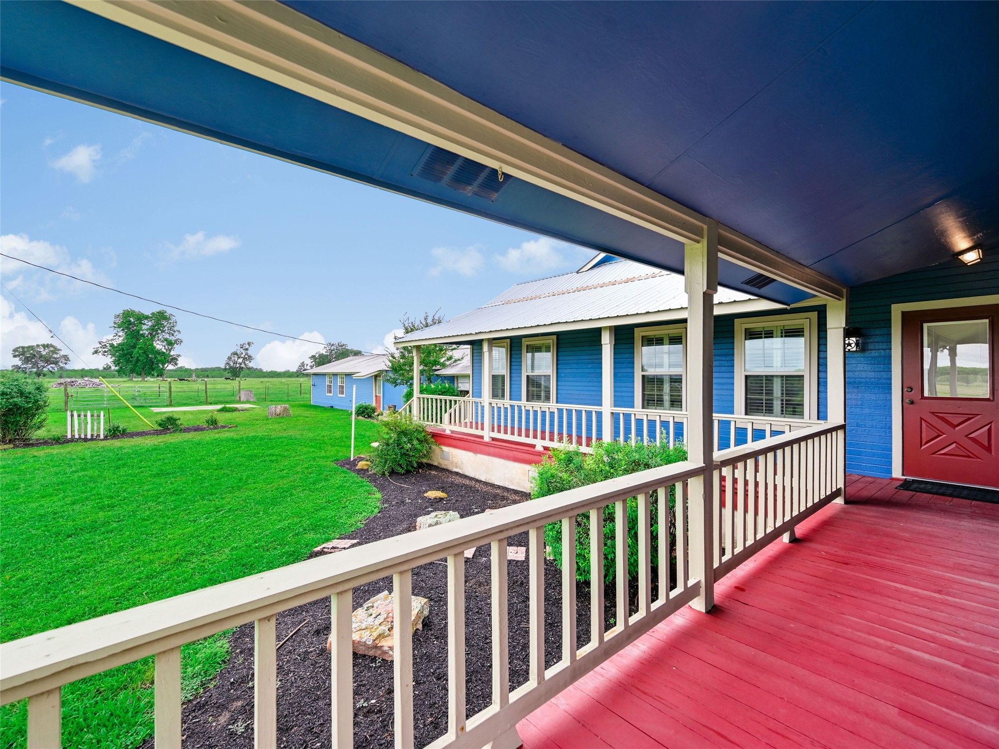main property photo 23