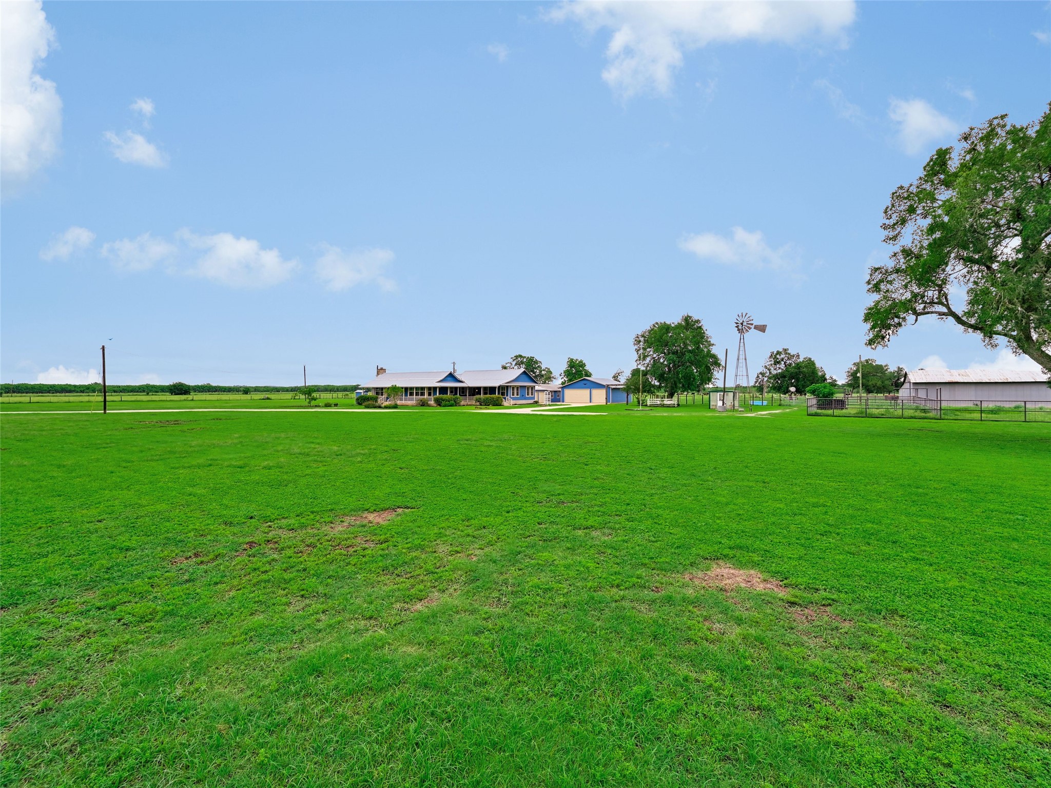 main property photo 33