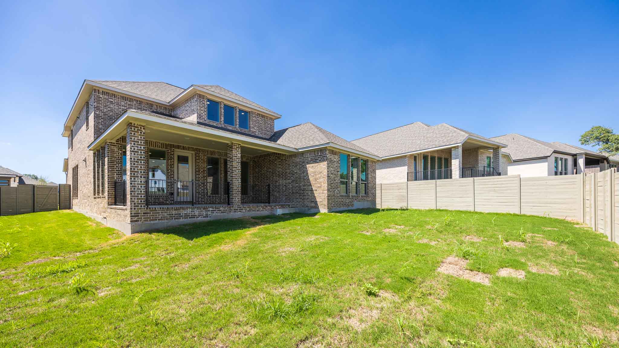 main property photo 11