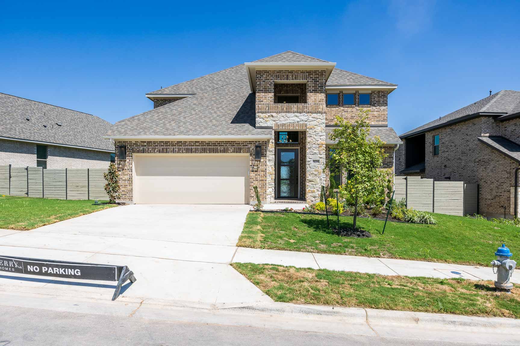 main property photo 12