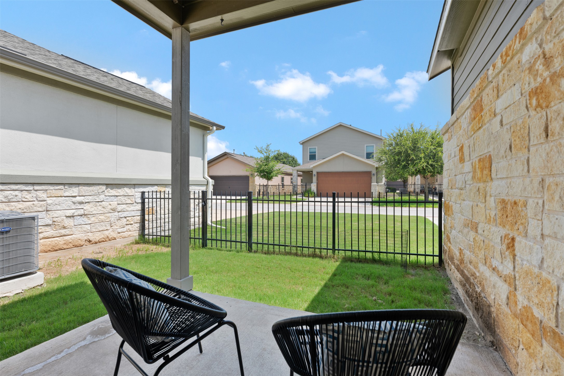 main property photo 31