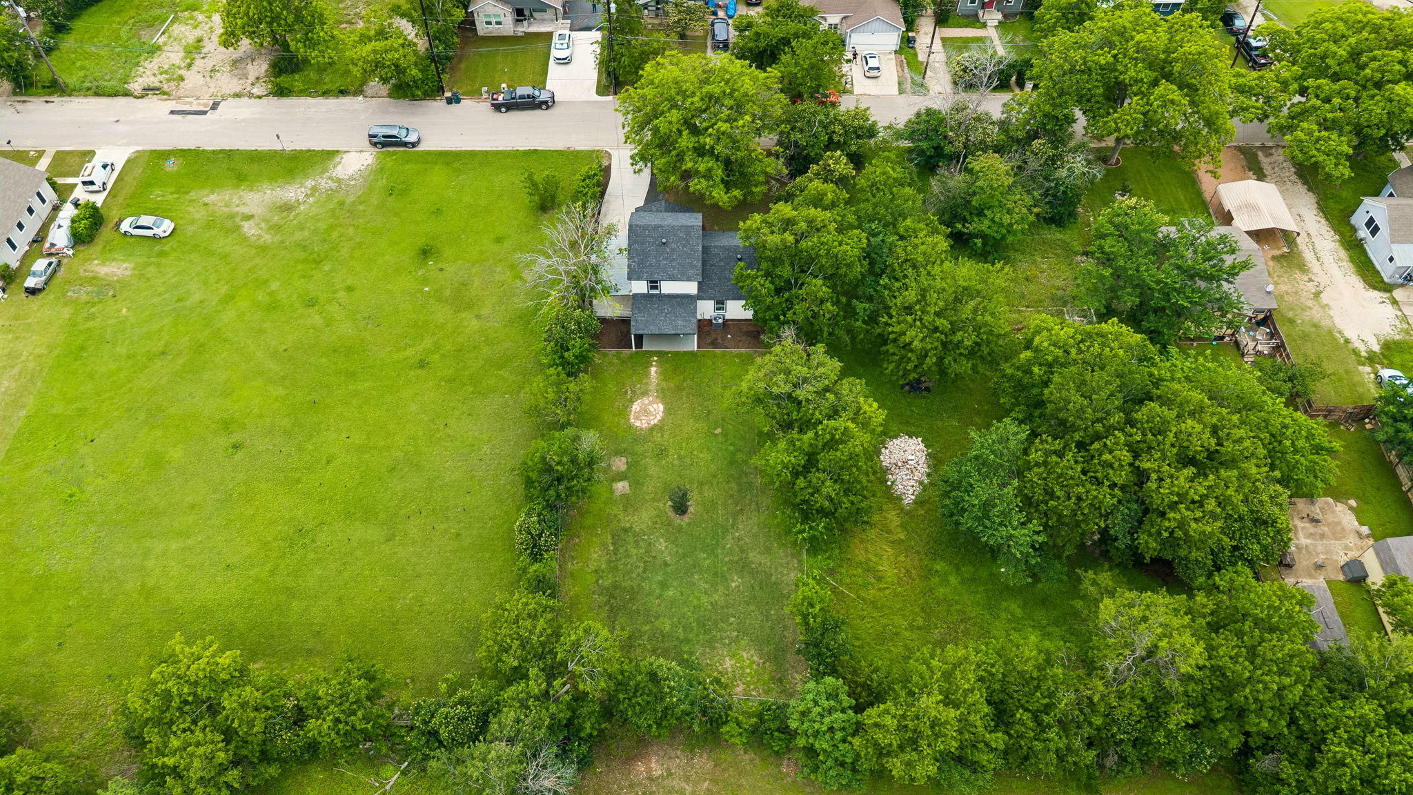 main property photo 29