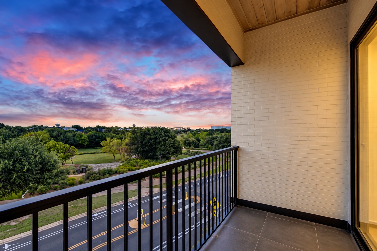 main property photo 24