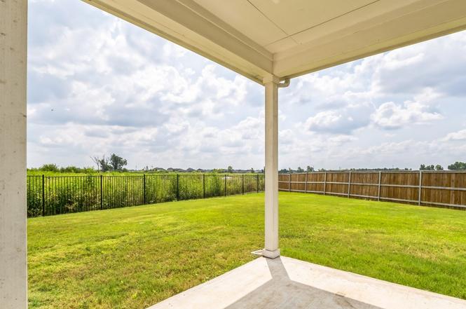 main property photo 25