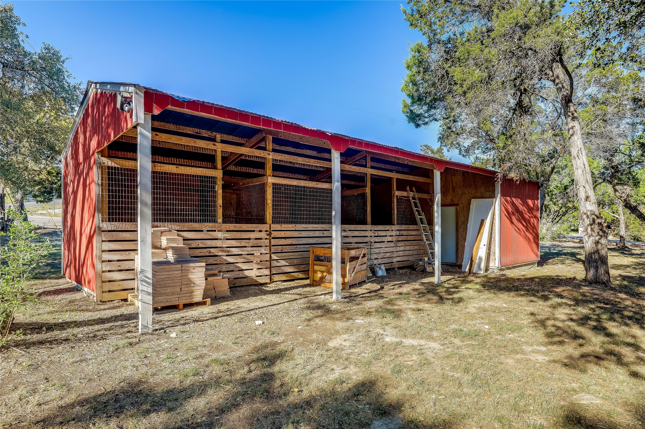 main property photo 5