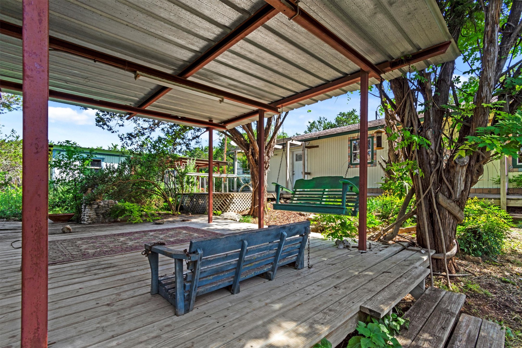 main property photo 14