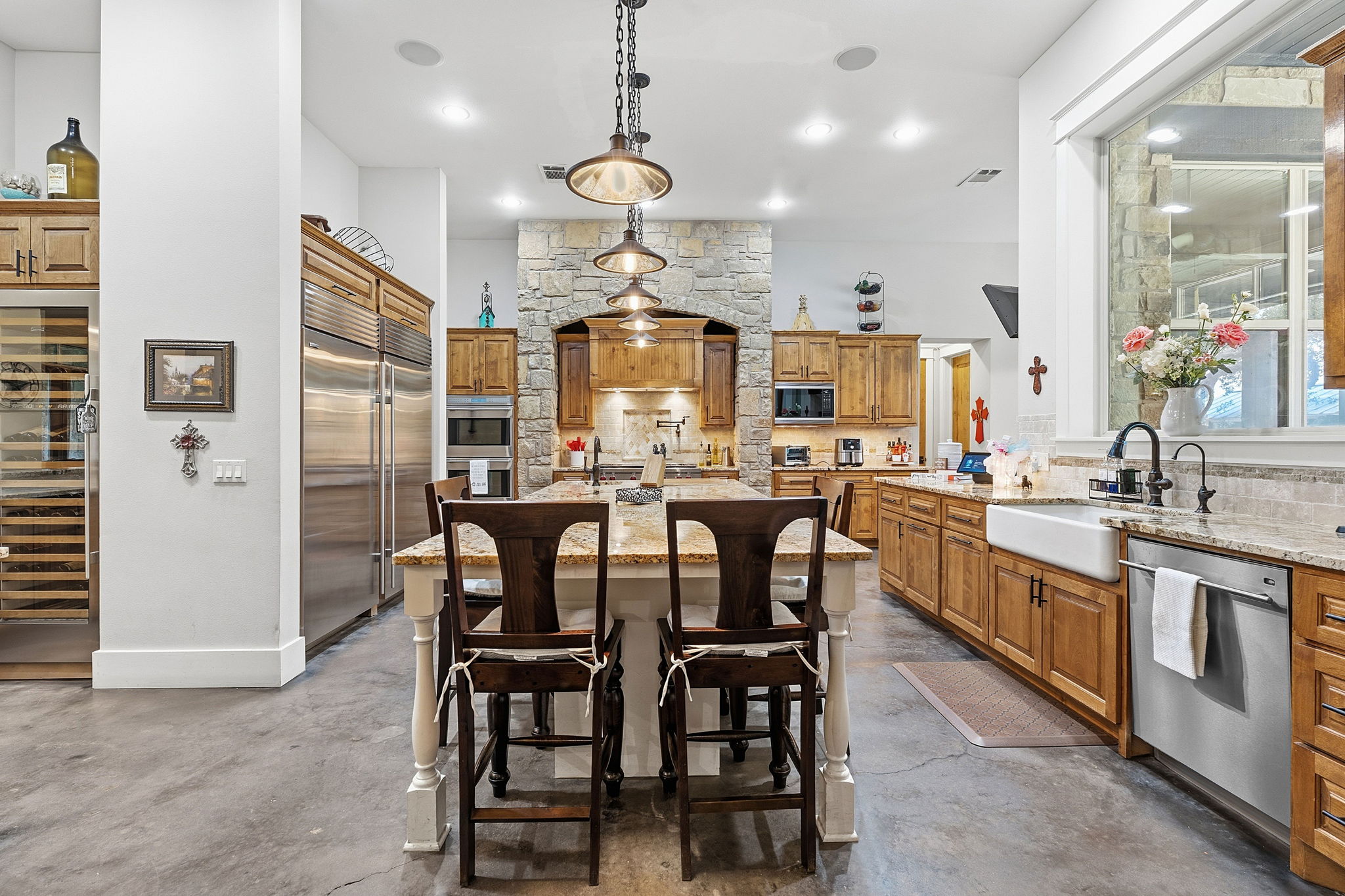 main property photo 7