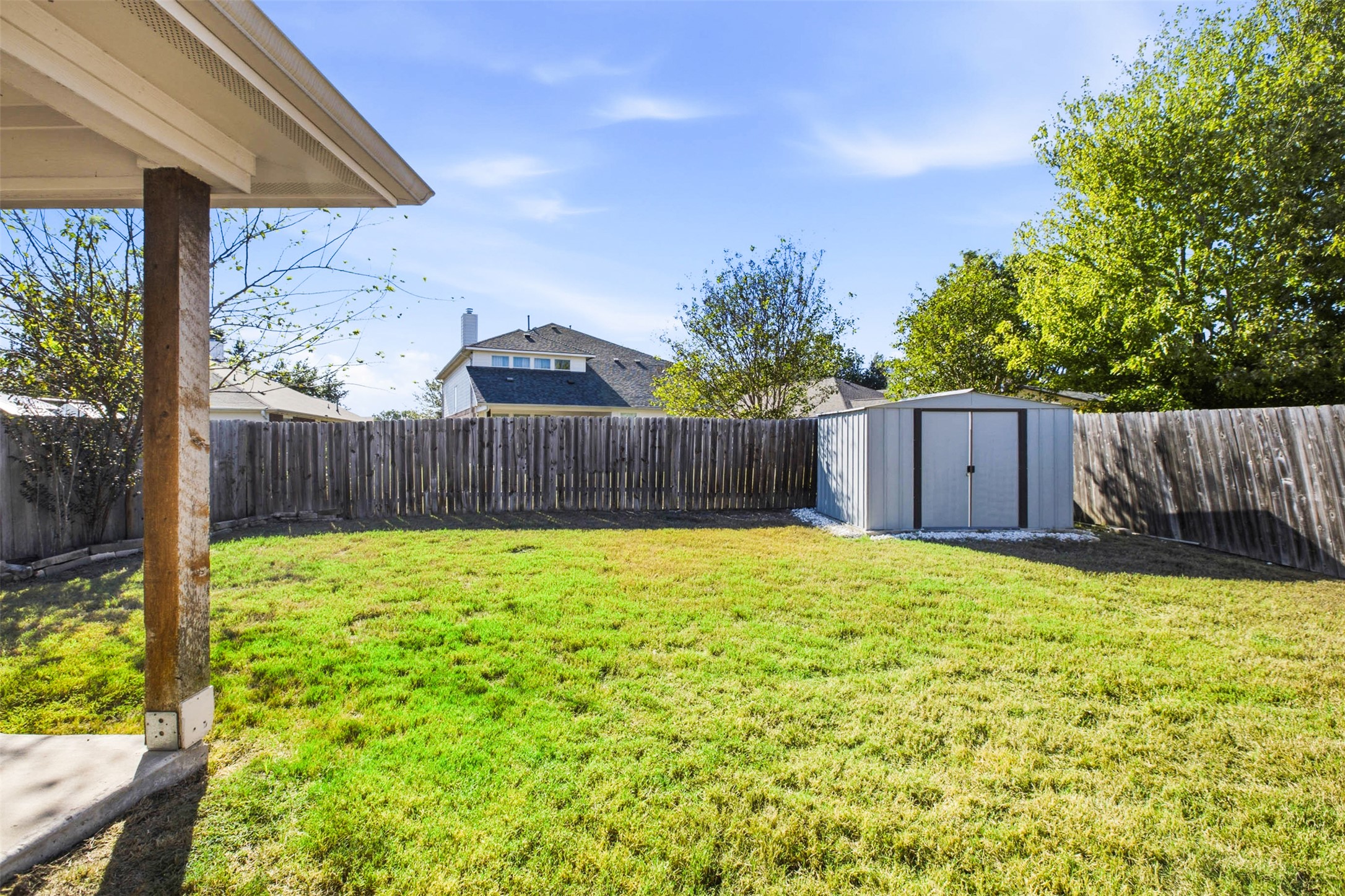 main property photo 24