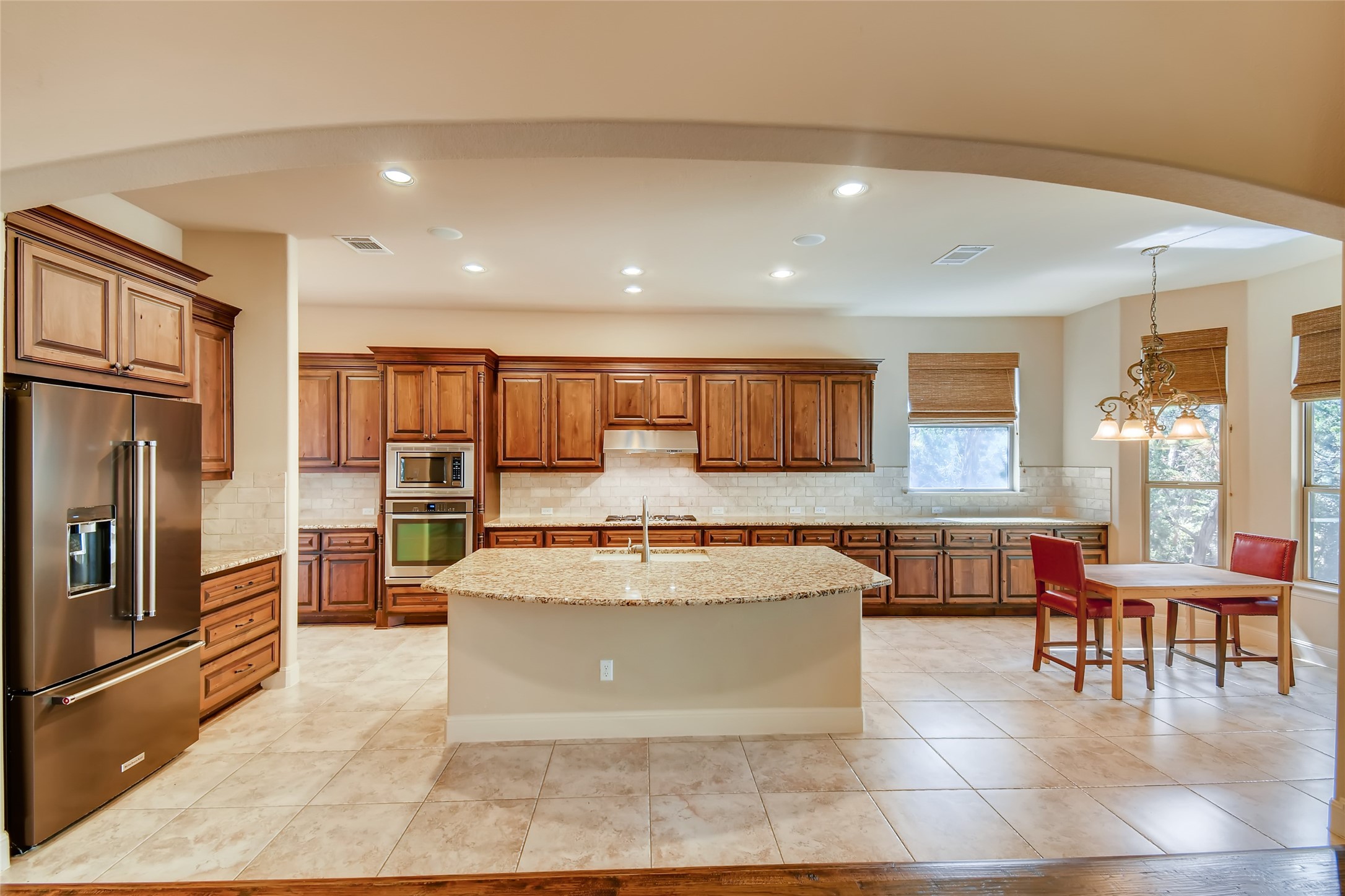 main property photo 7