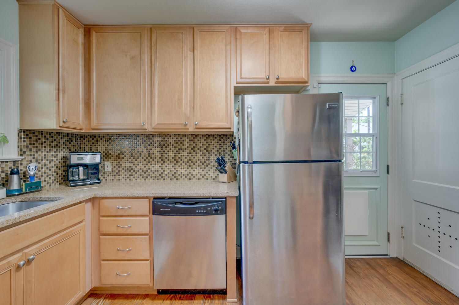 main property photo 15
