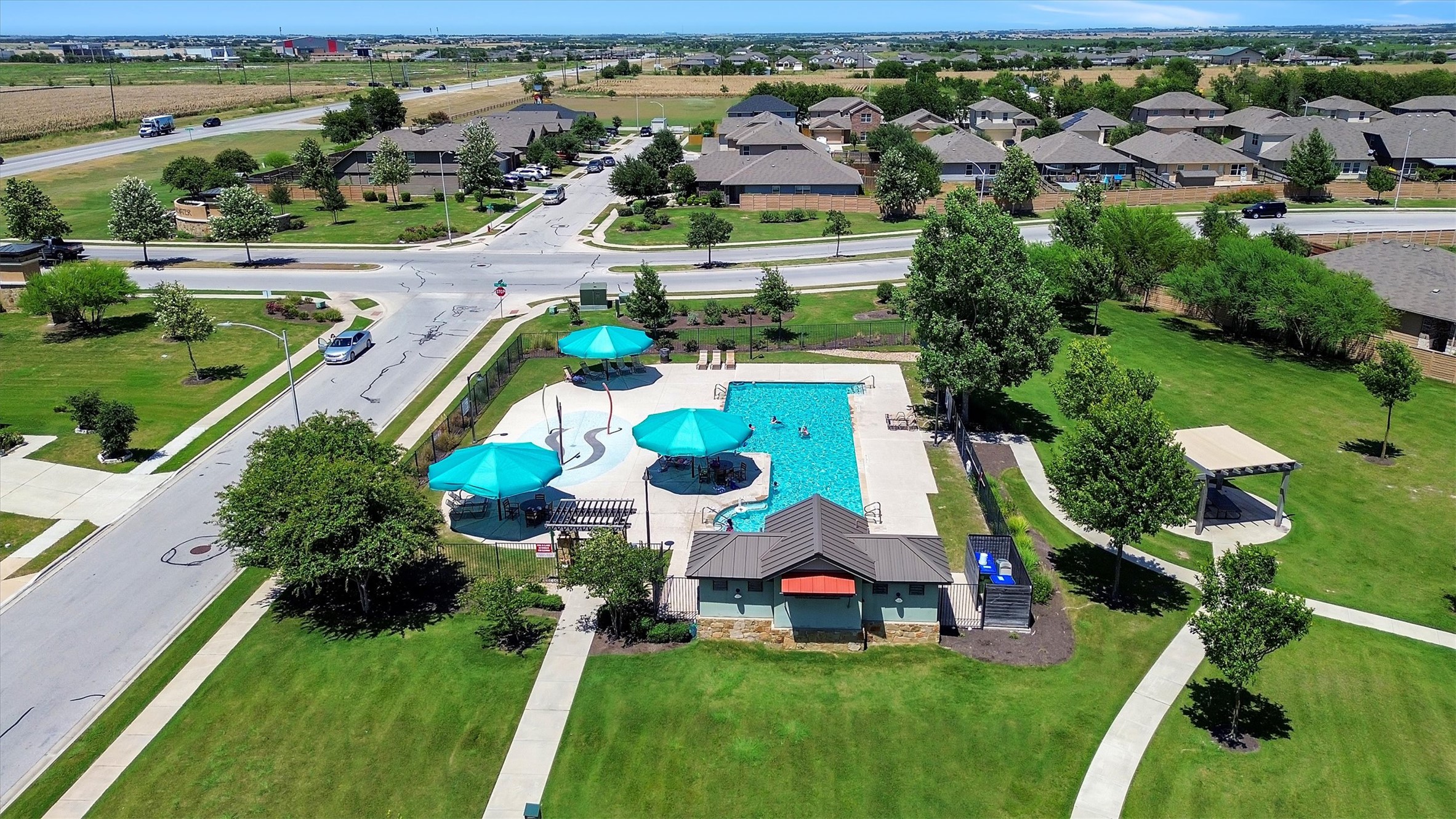 main property photo 32