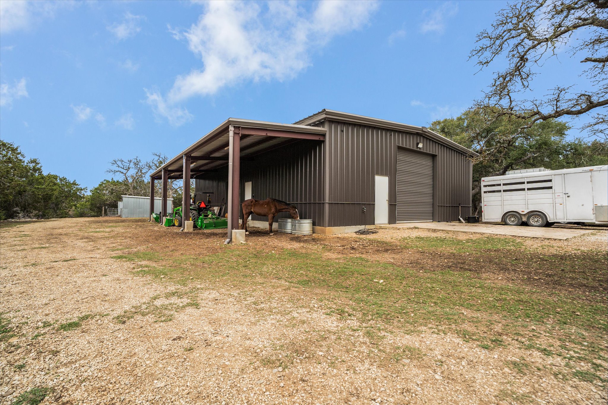 main property photo 20