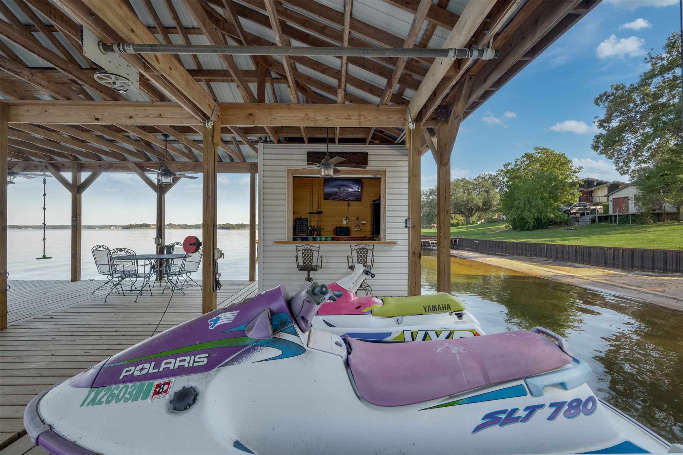 main property photo 31