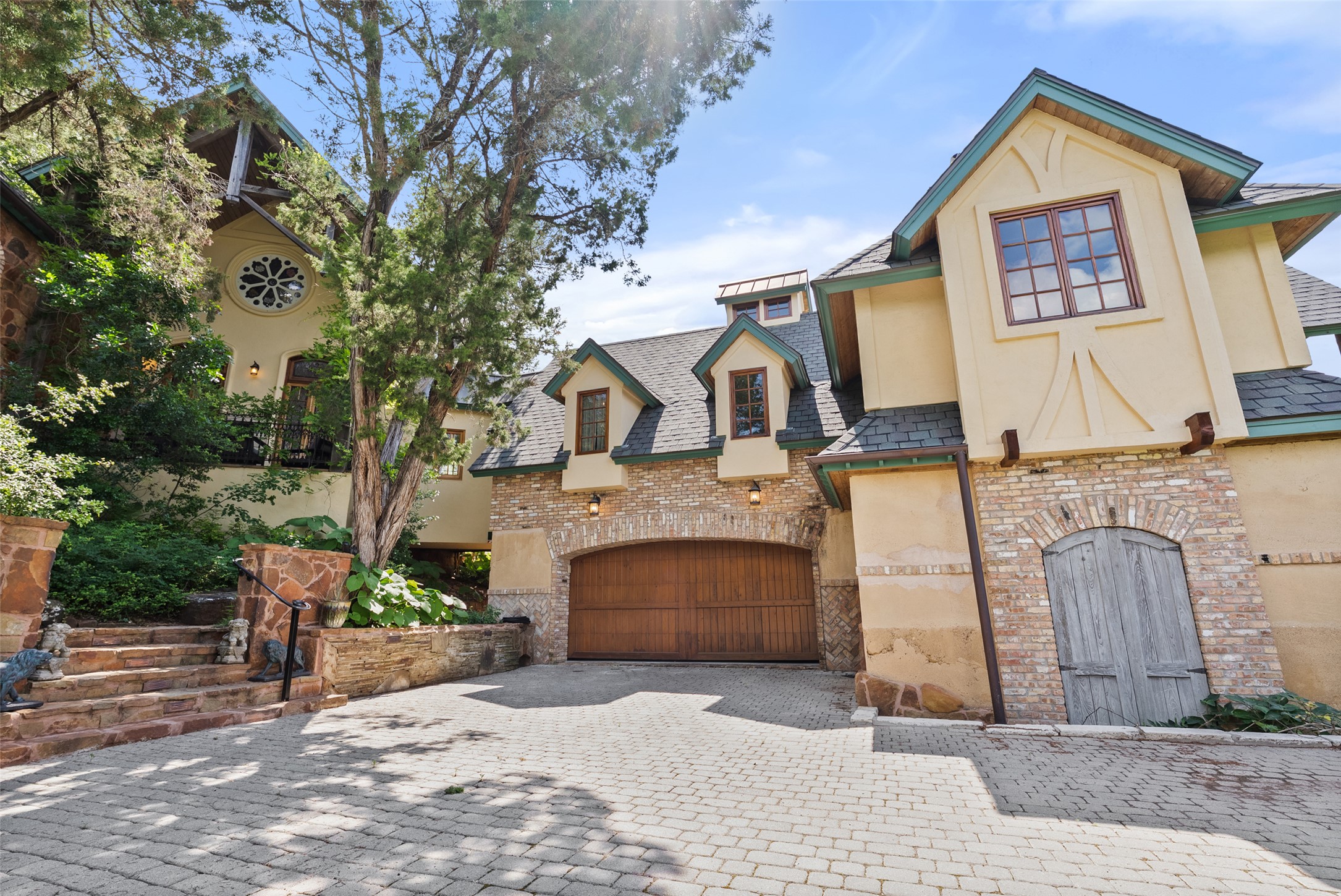 main property photo 34