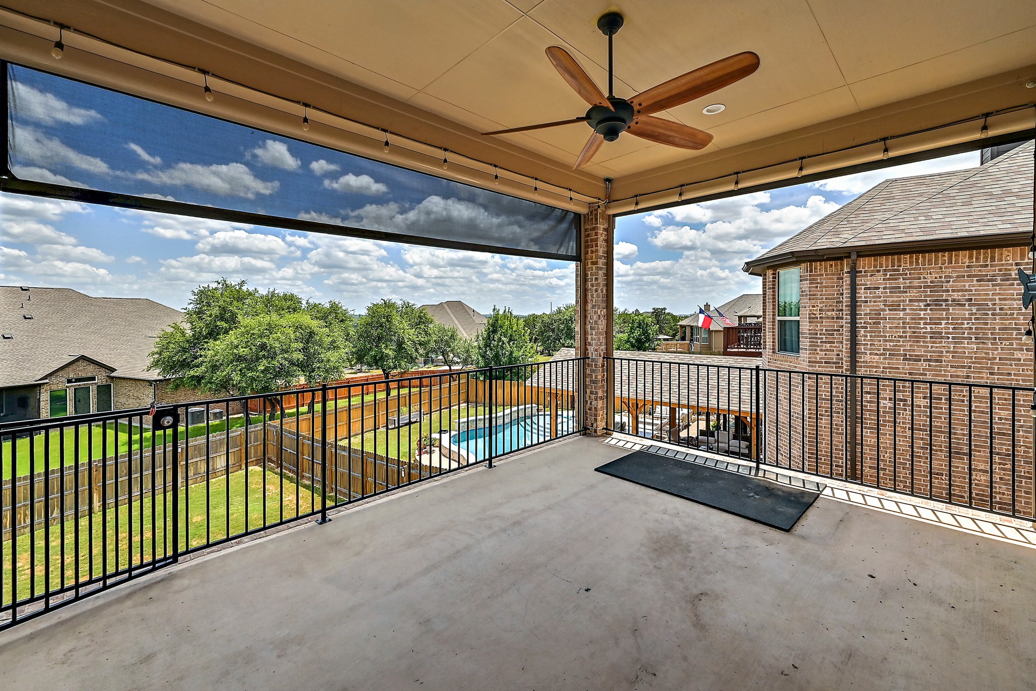 main property photo 34