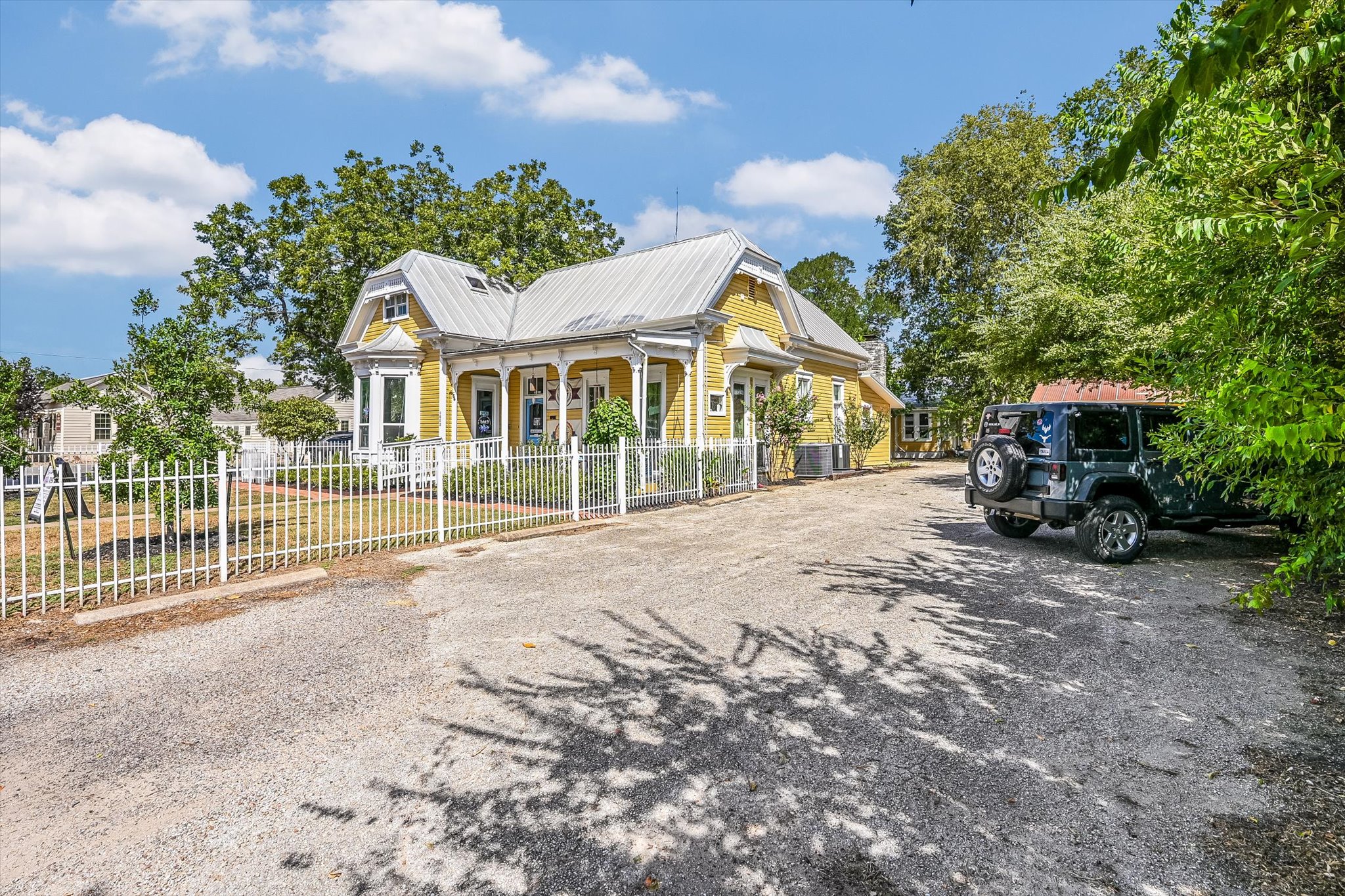 main property photo 21
