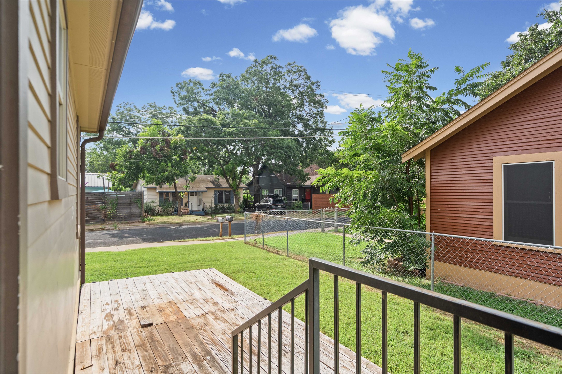 main property photo 17