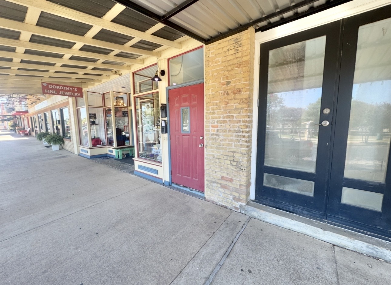 main property photo 14