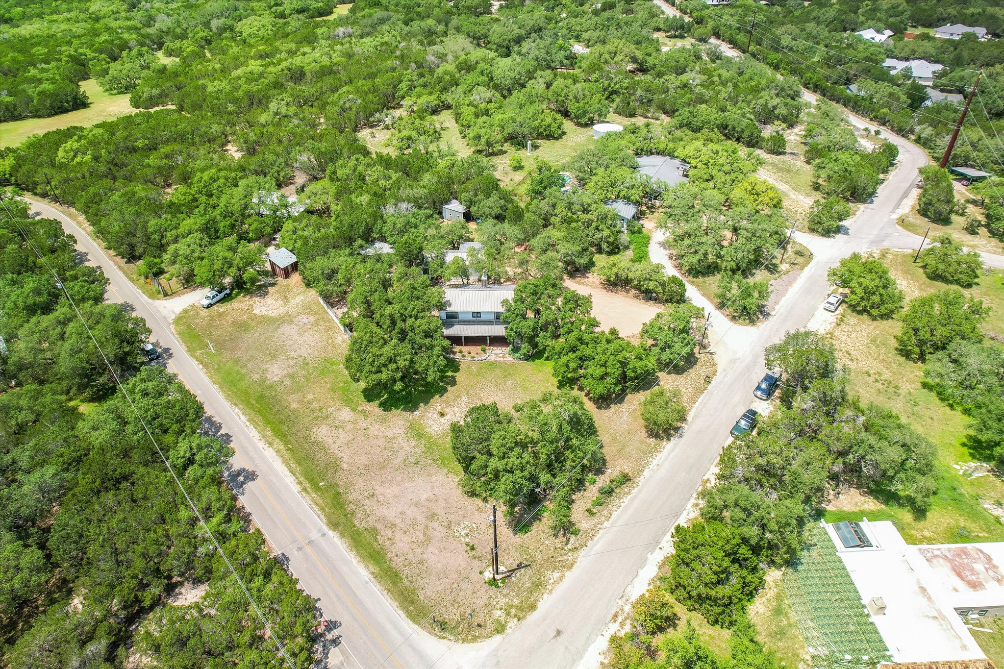 main property photo 33