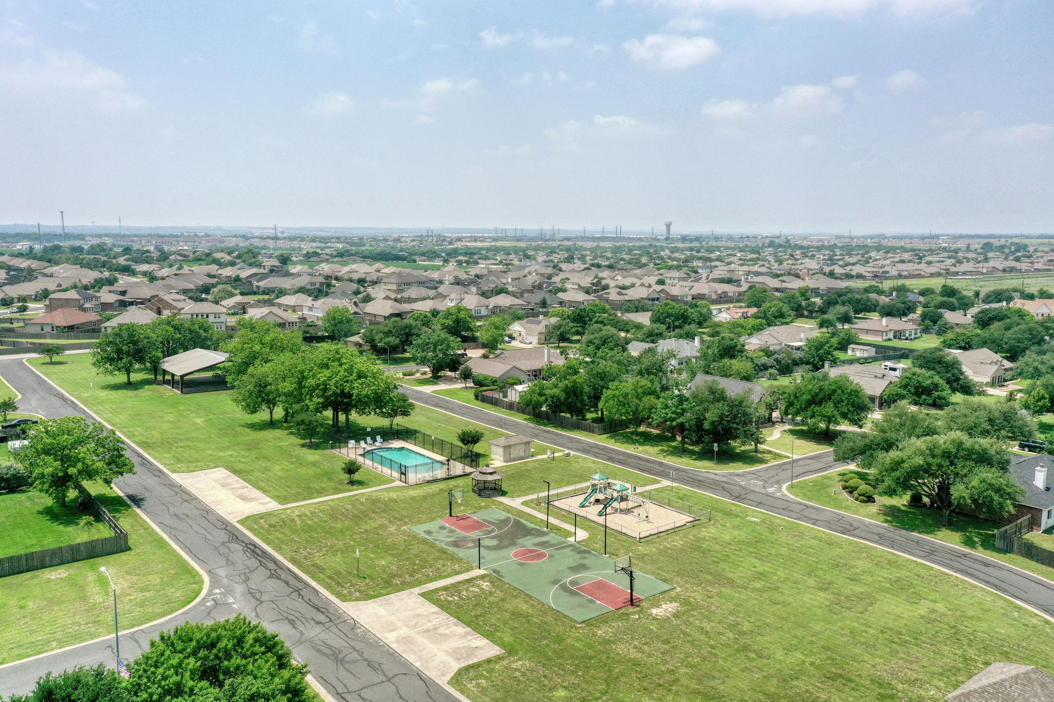 main property photo 33