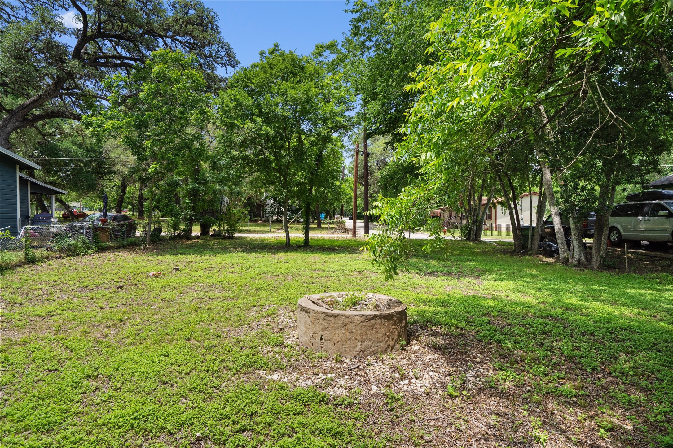 main property photo 11