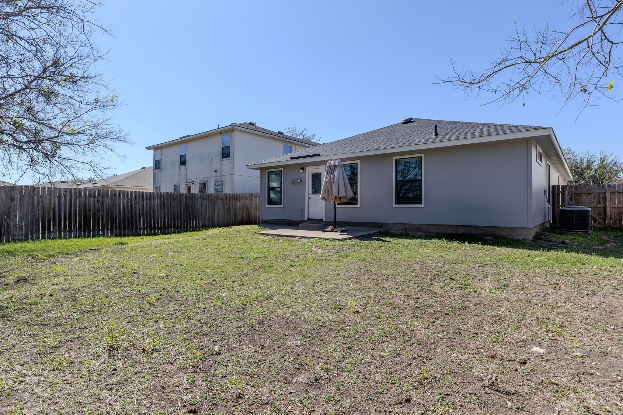main property photo 22