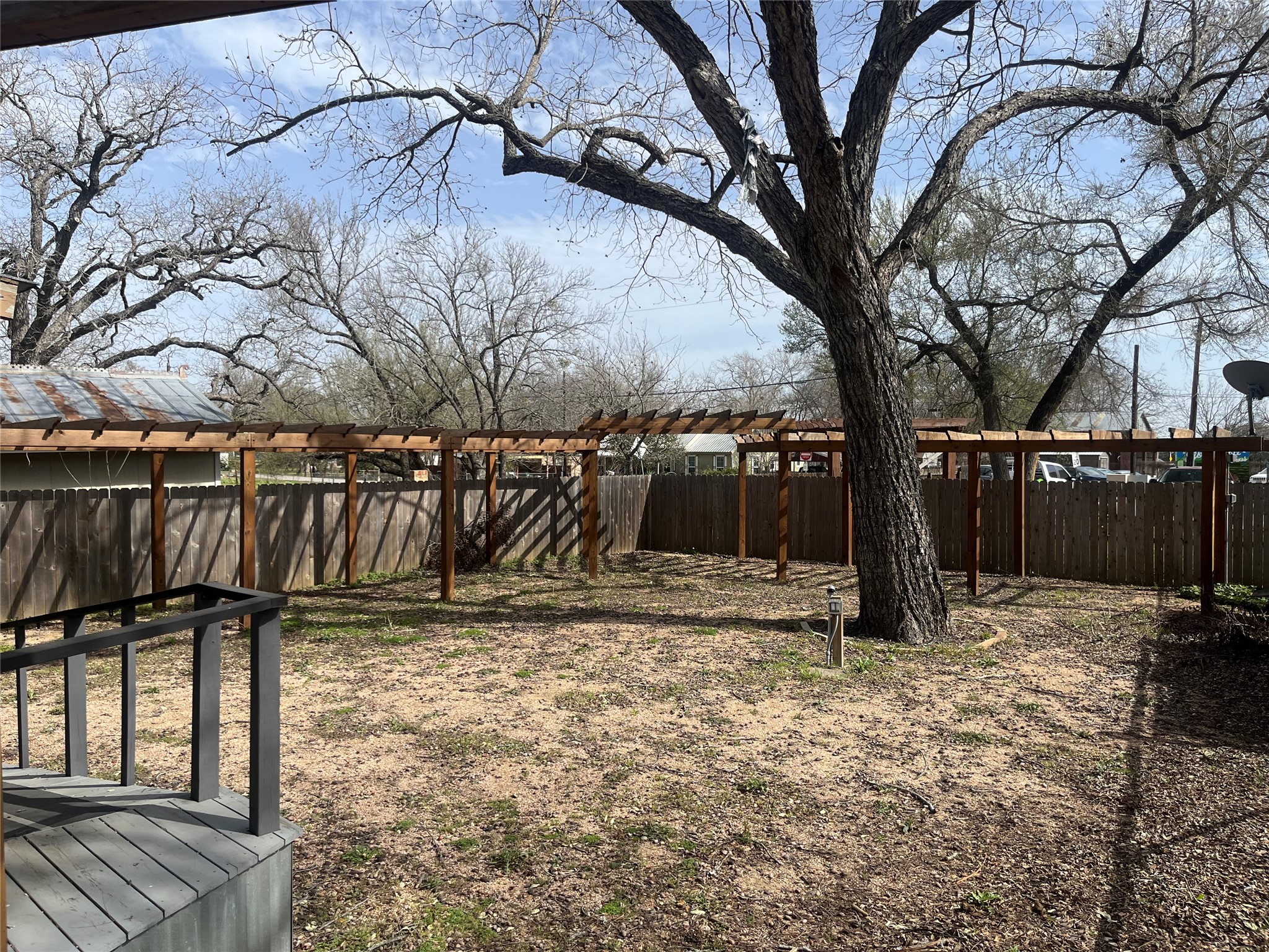 main property photo 24