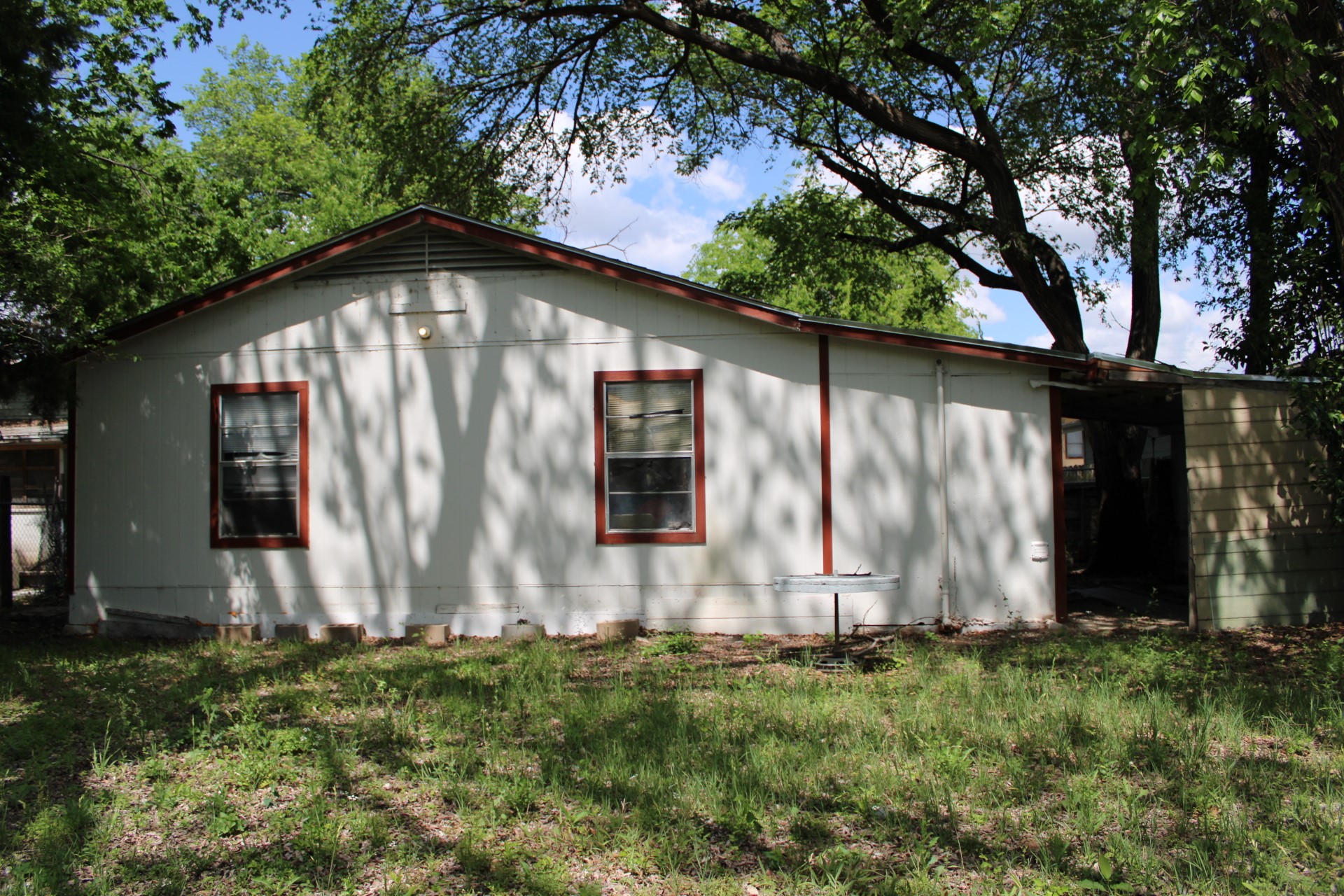 main property photo 5
