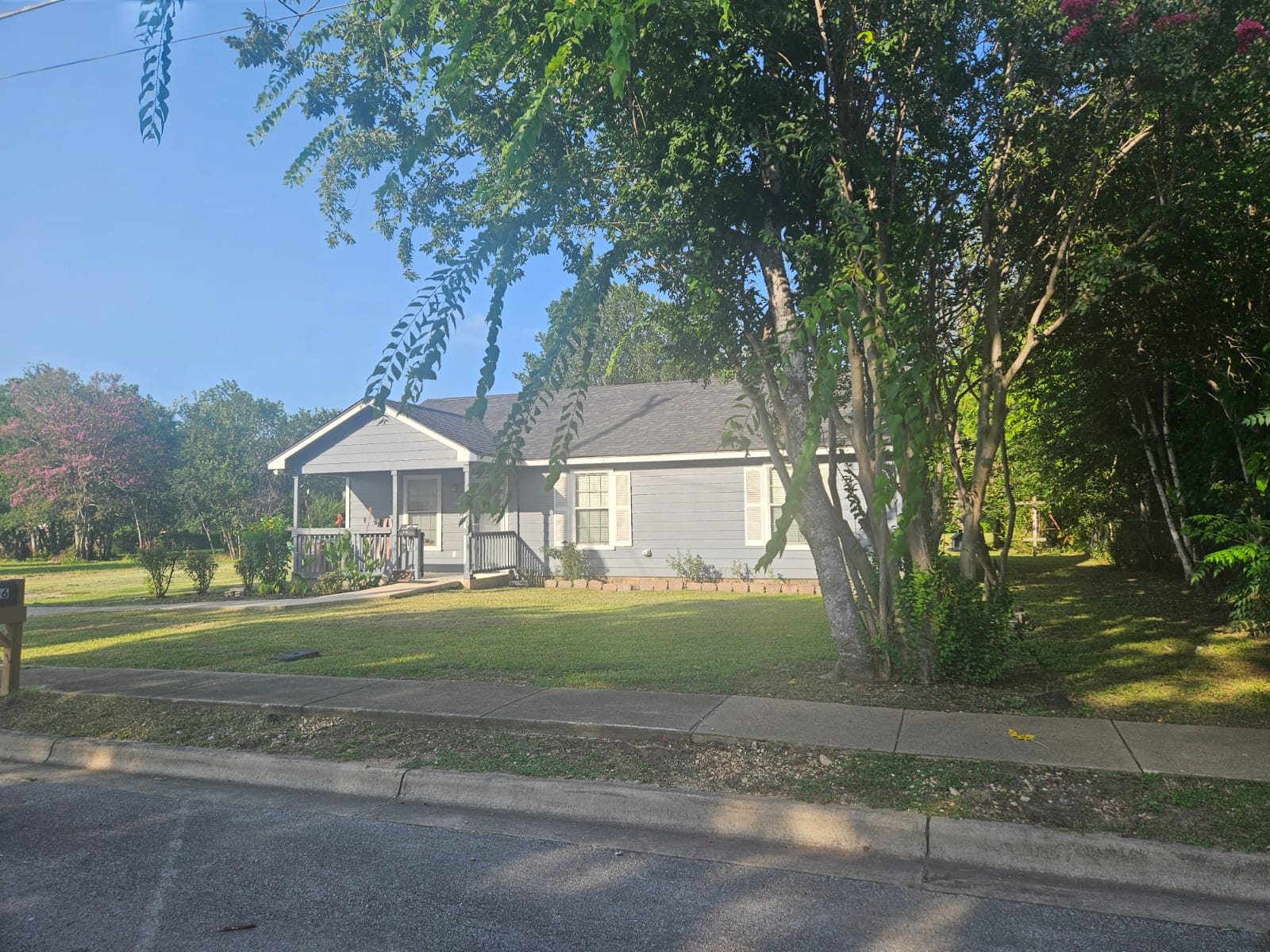 main property photo 2