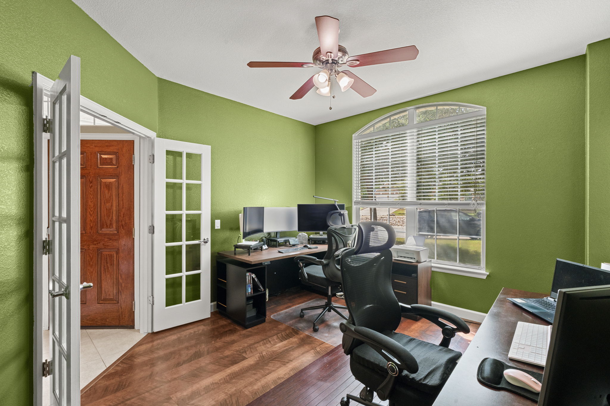 main property photo 7