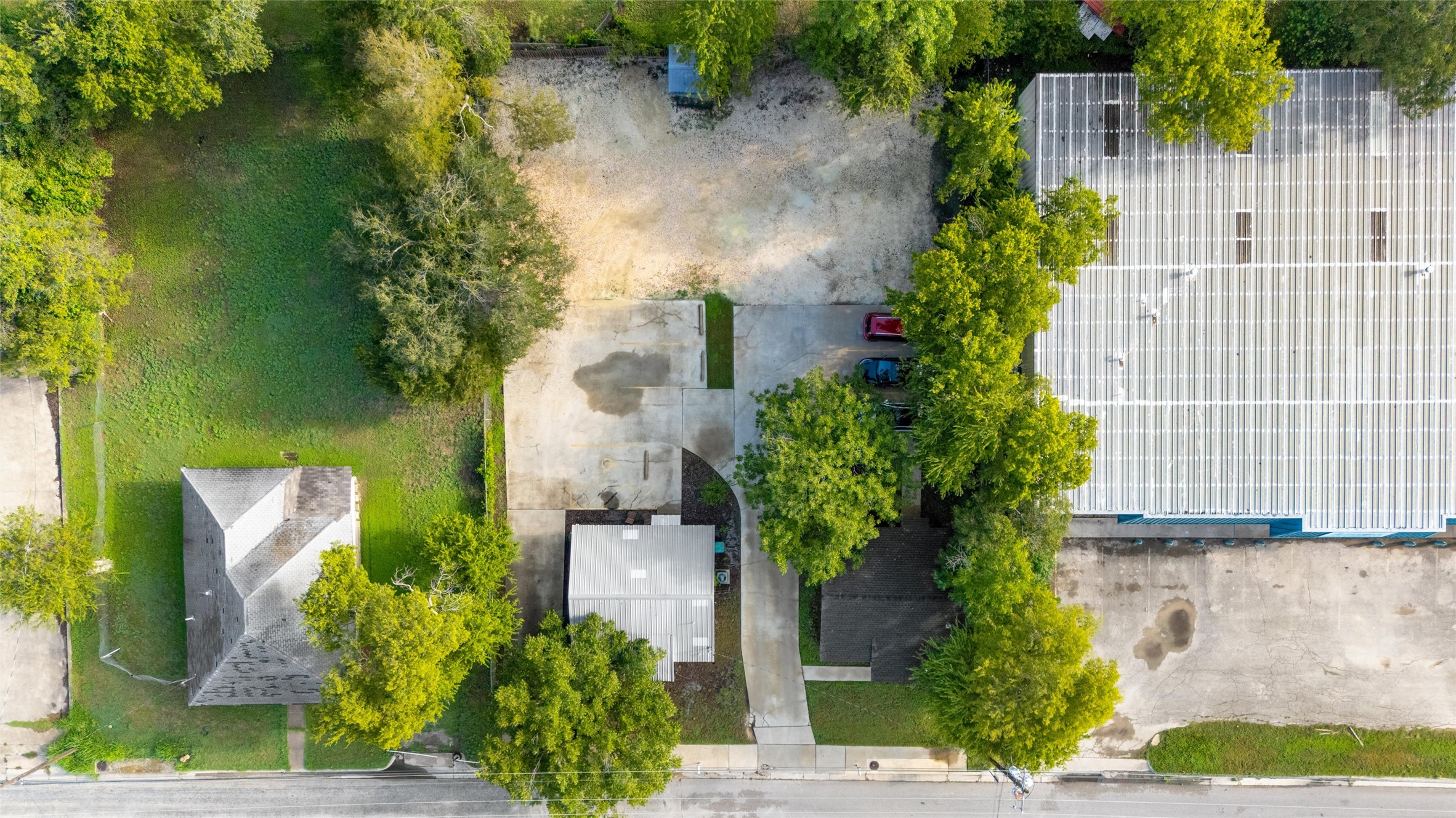 main property photo 8