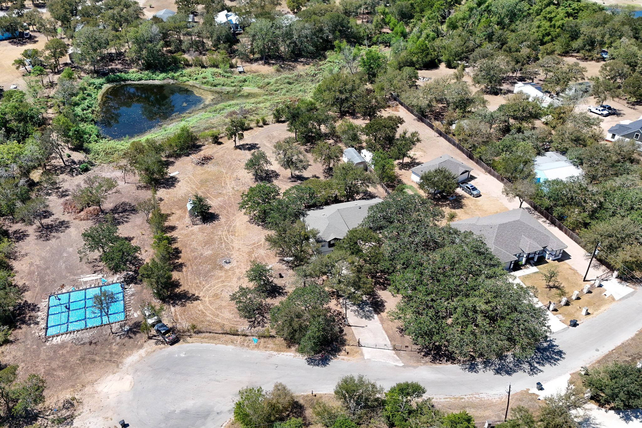 main property photo 33