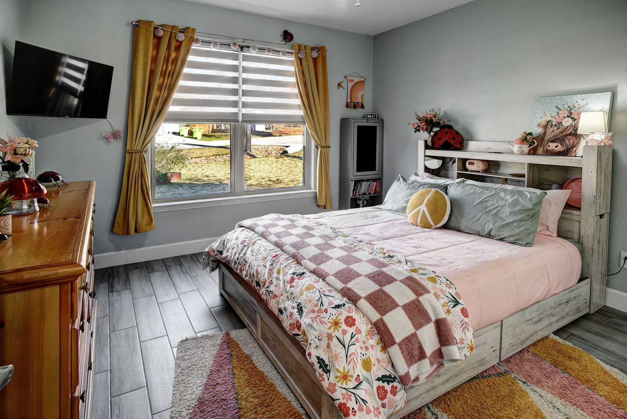 main property photo 13