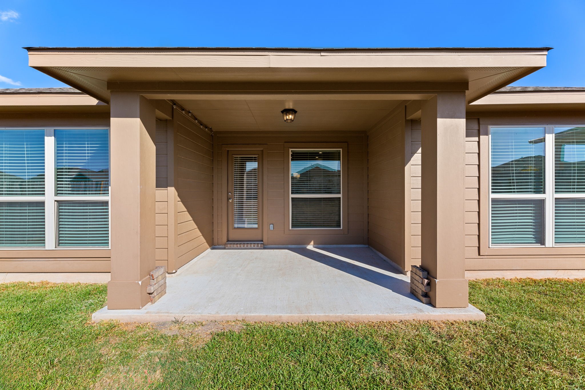 main property photo 35
