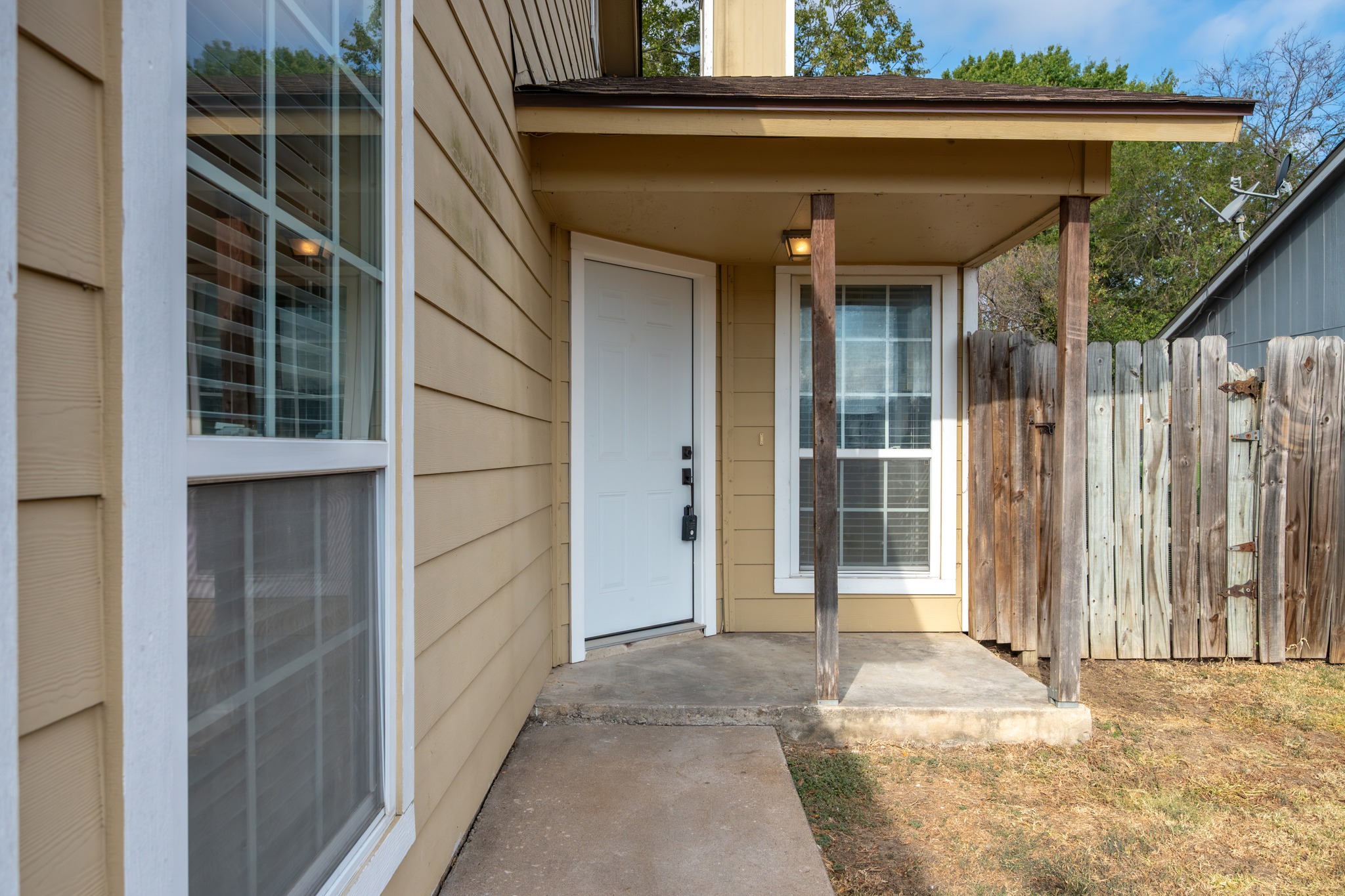 main property photo 7