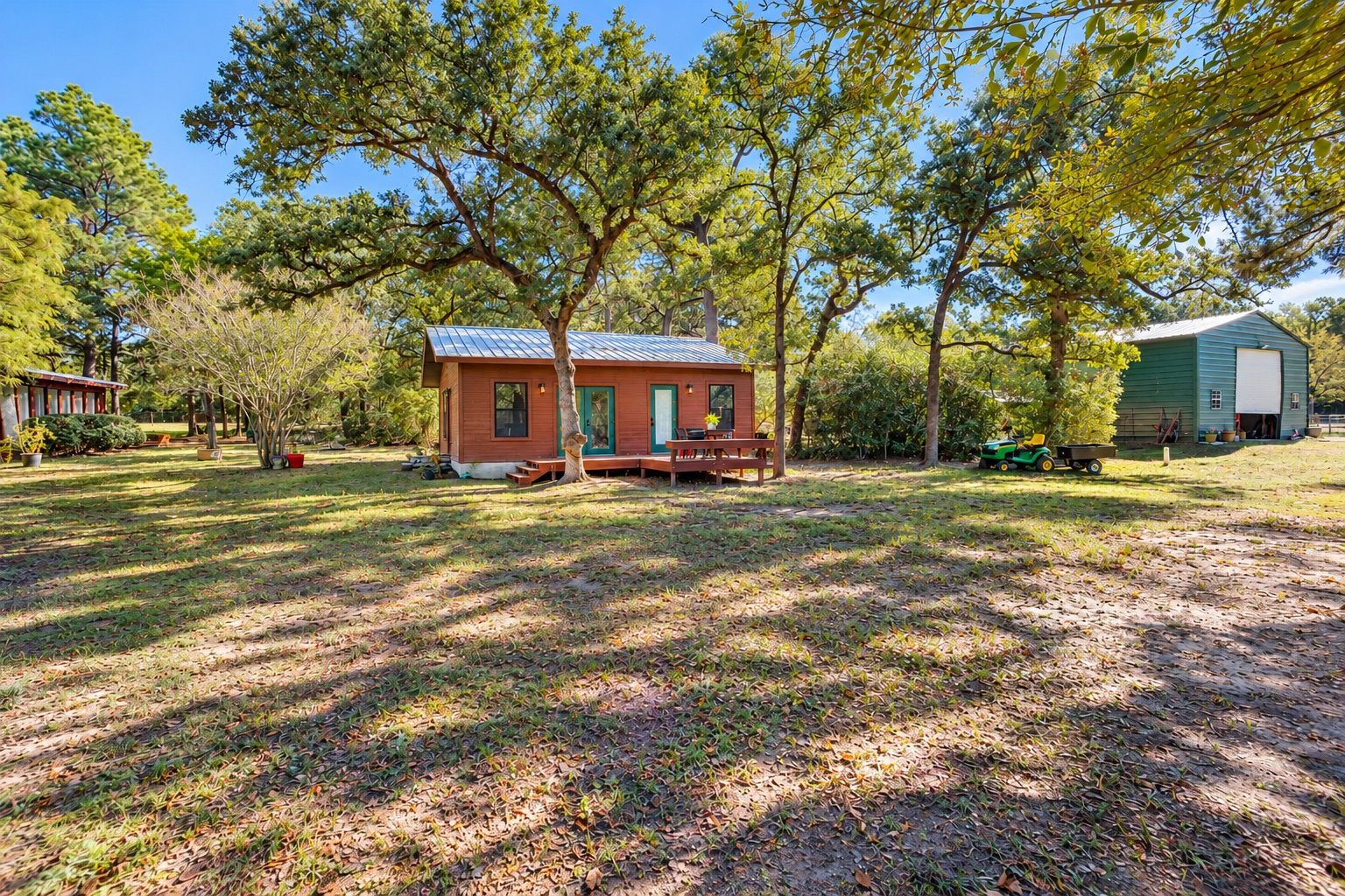 main property photo 20
