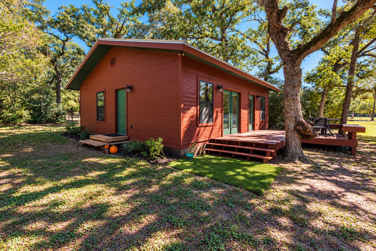 main property photo 8