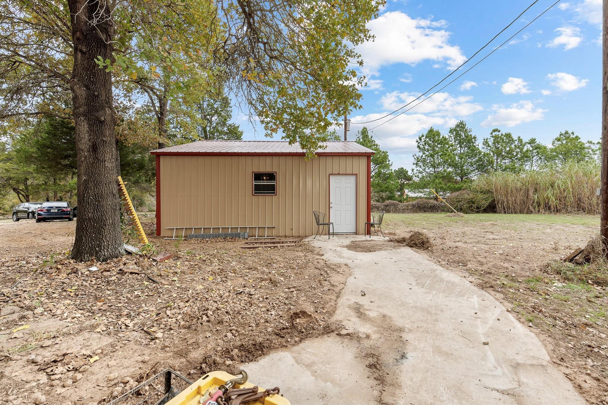 main property photo 17