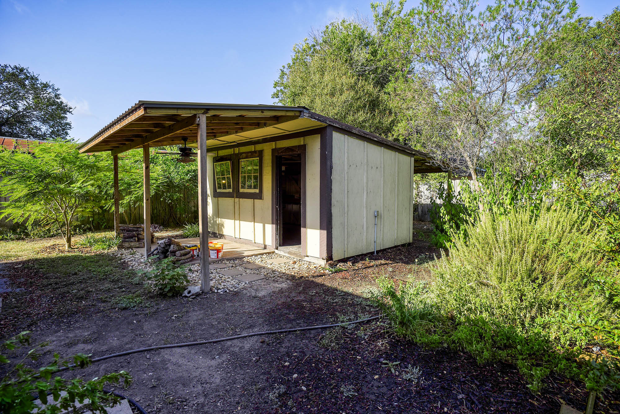main property photo 24