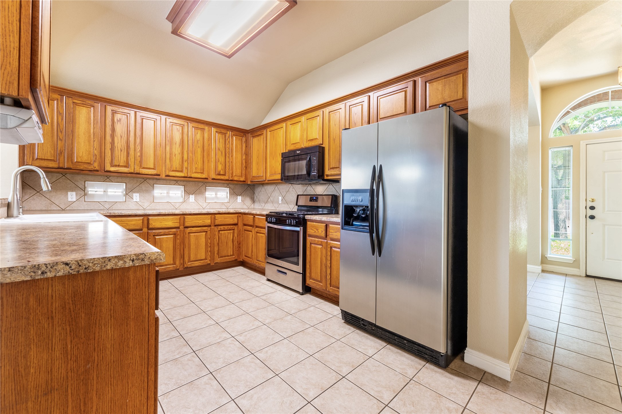 main property photo 5