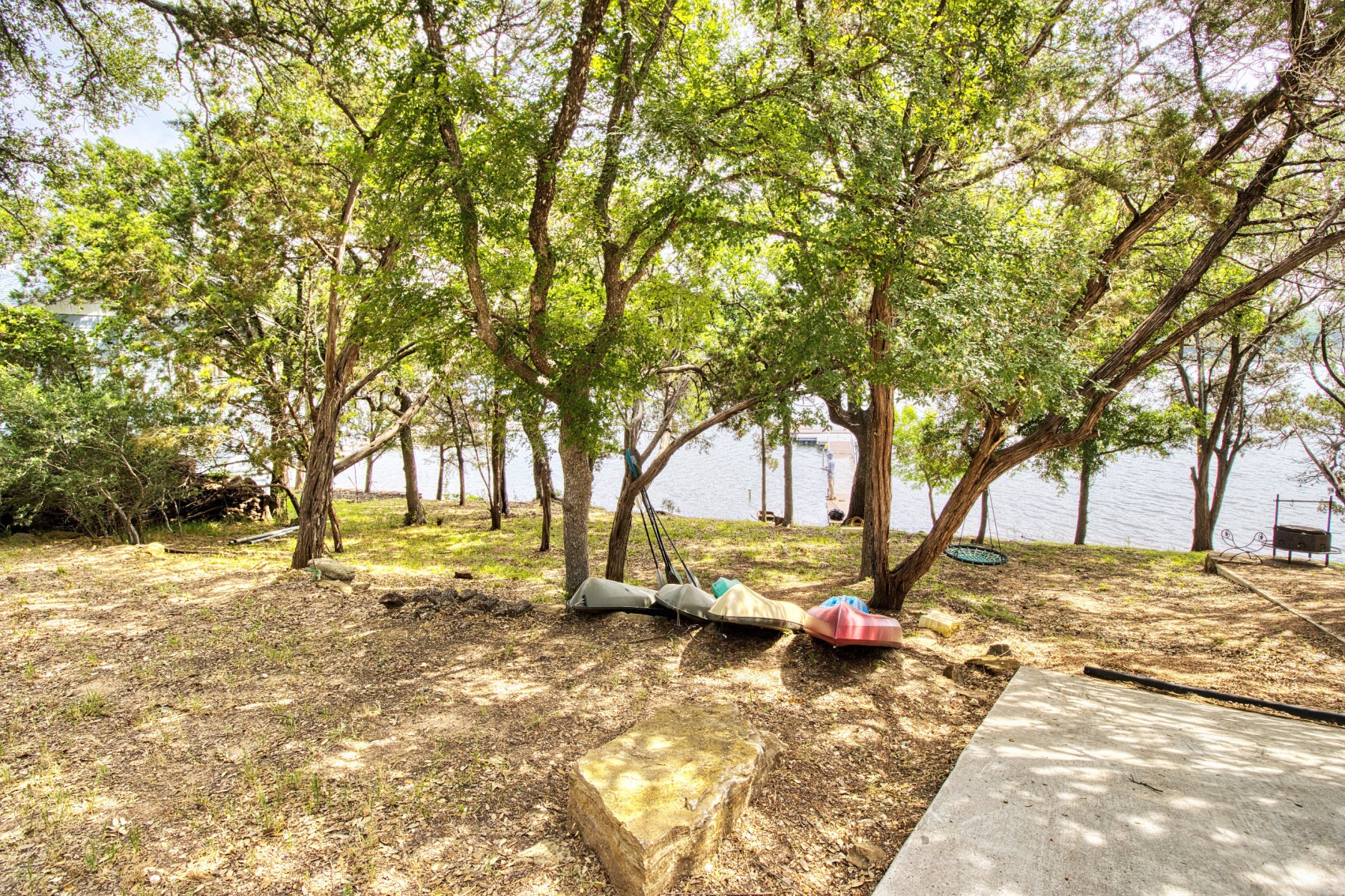 main property photo 35