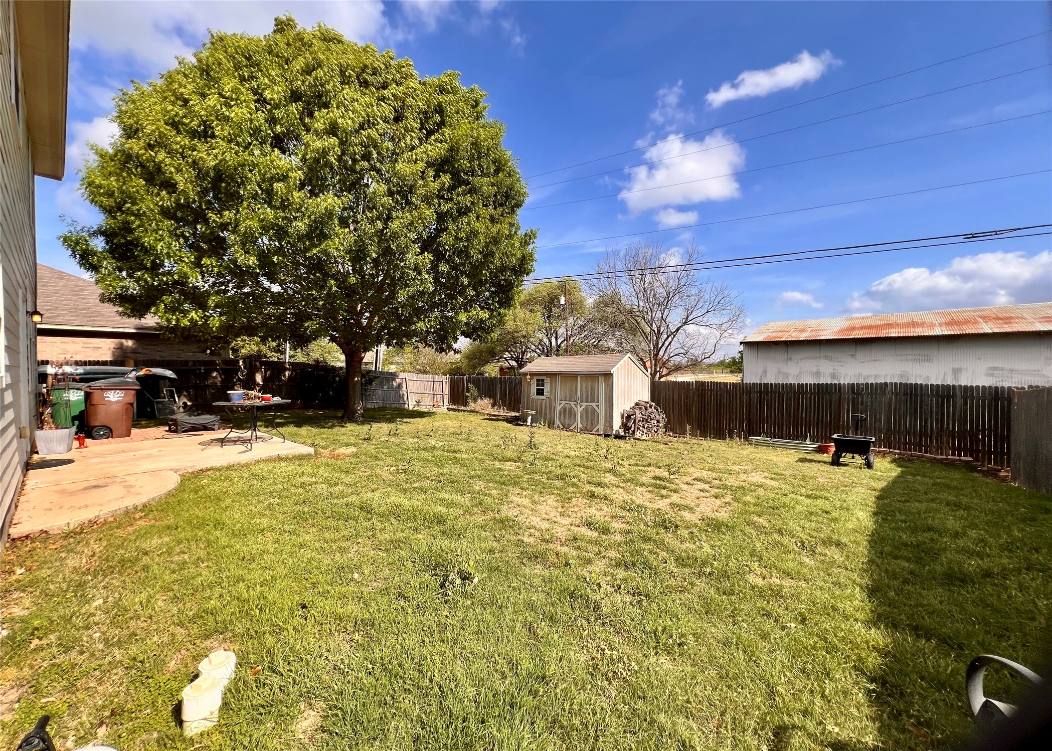 main property photo 29