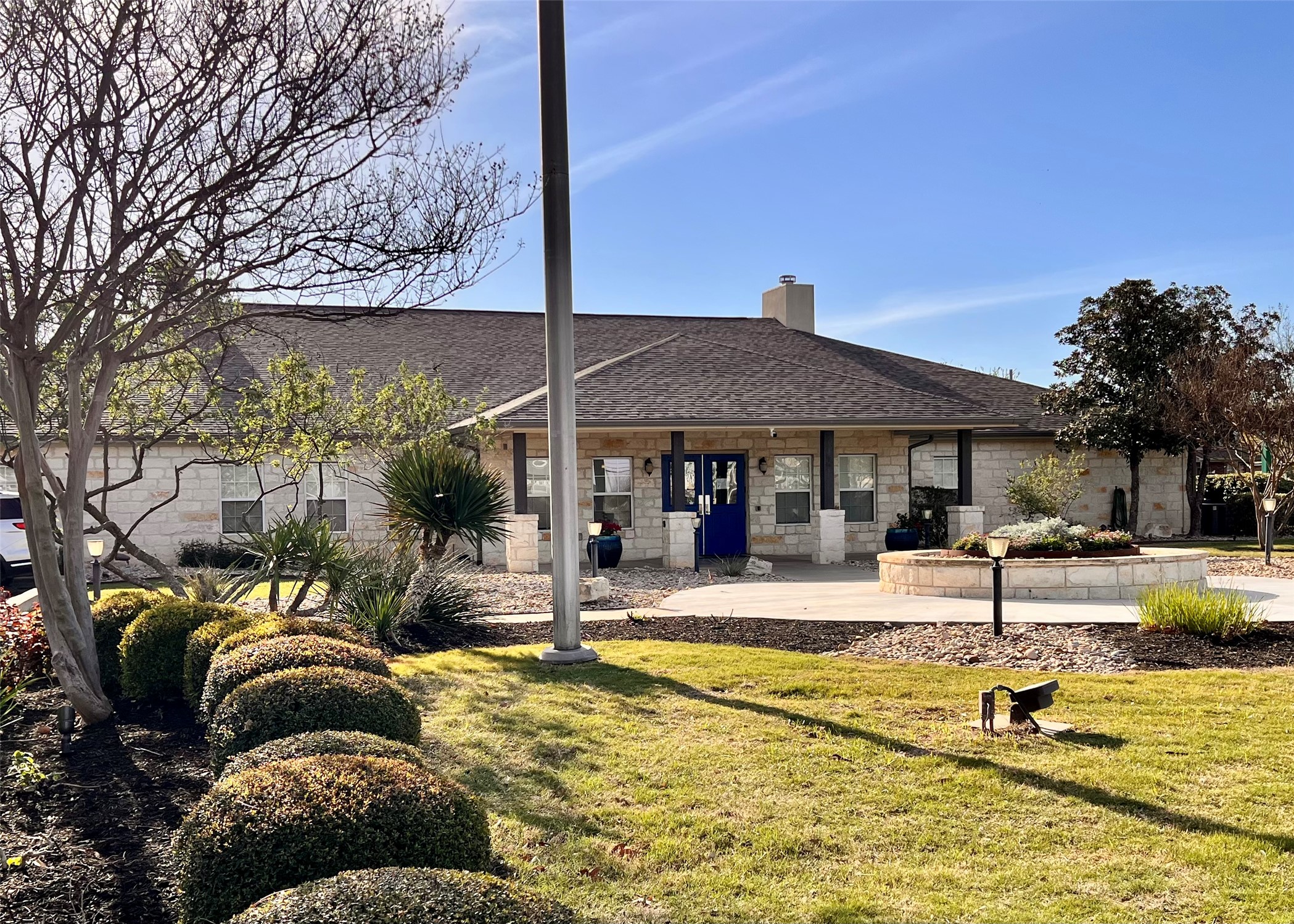 main property photo 30