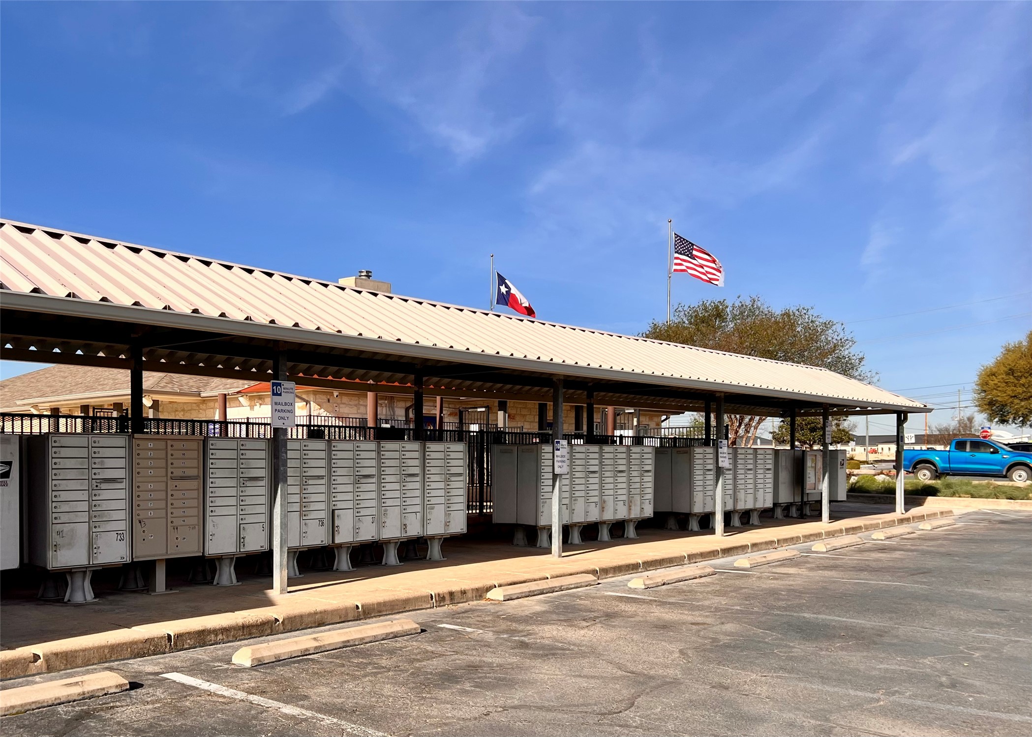 main property photo 35