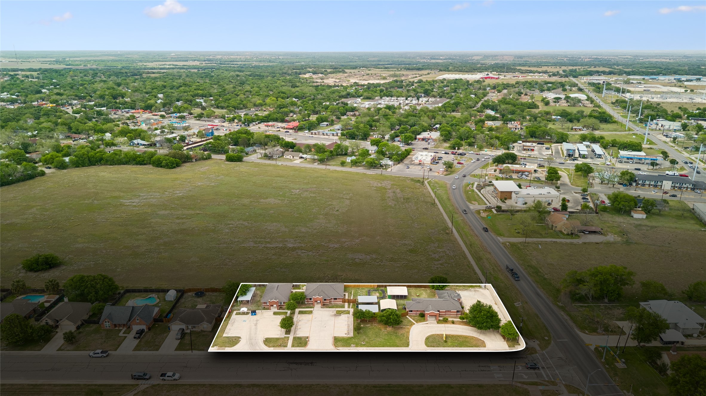 main property photo 13